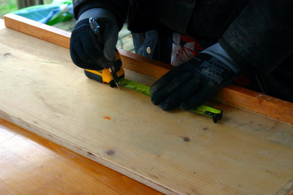 measuring for kitchen cabients